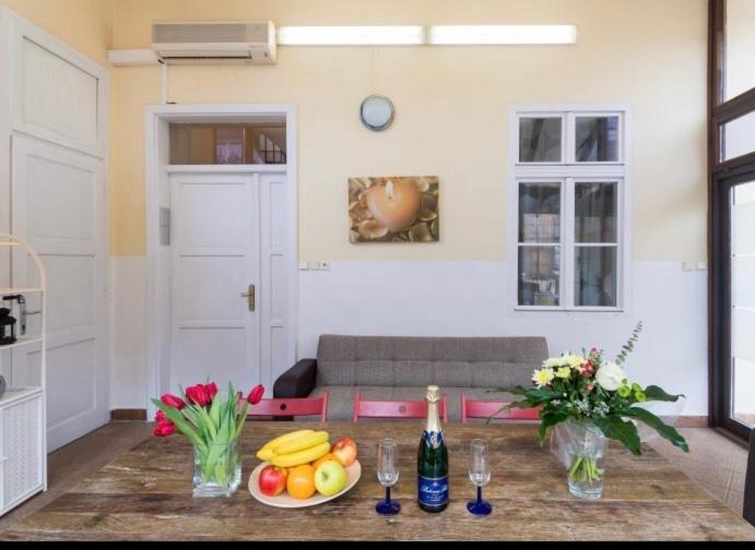 פראג Apartment Stepanska מראה חיצוני תמונה